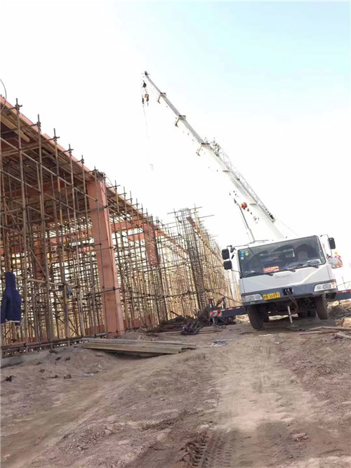 金山区吊车作业的安全注意事项有哪些？