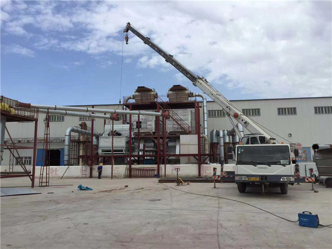 金山区“手脚齐动”—— 吊车的 “协同作业” 技术